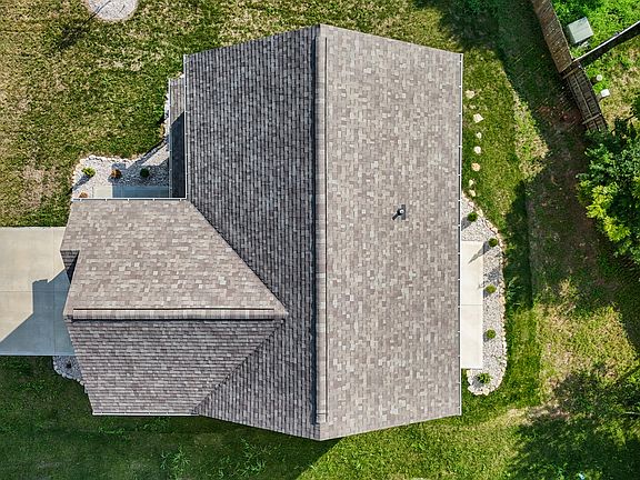 4th image of 1309 Silver Springs Dr