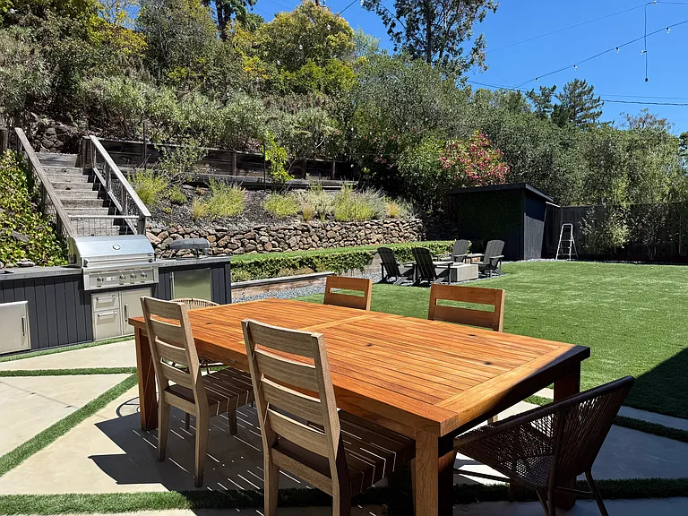 242 N Almenar Dr — Photo 12