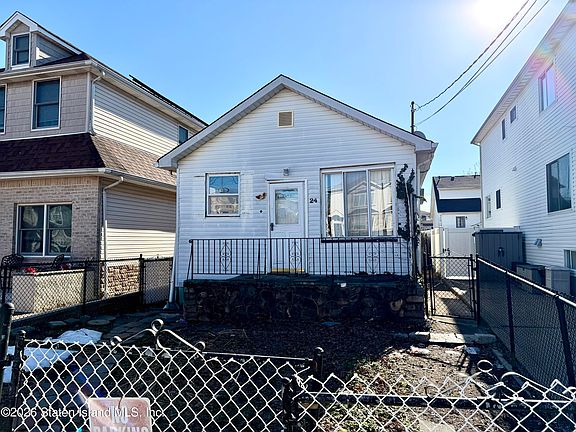 2nd image of 24 Glover St