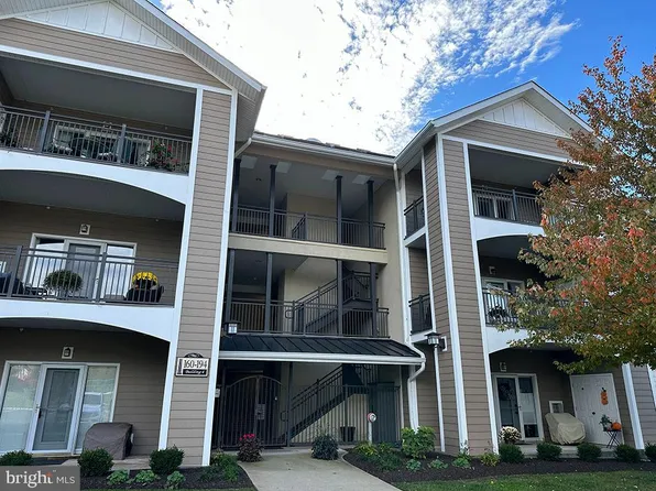 180 Bucktown Xing #42E, Pottstown, PA 19465