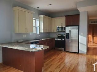 911 S Sacramento Blvd #2, Chicago, IL 60612