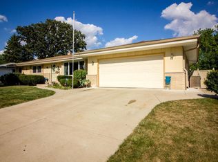 3718 S 93rd St, Milwaukee, WI 53228