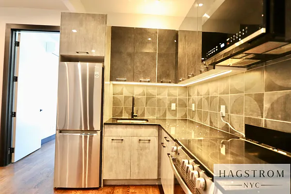 Rented by Hagstrom Management Inc | media 7