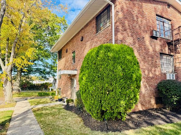 20 Washington St APT 2A