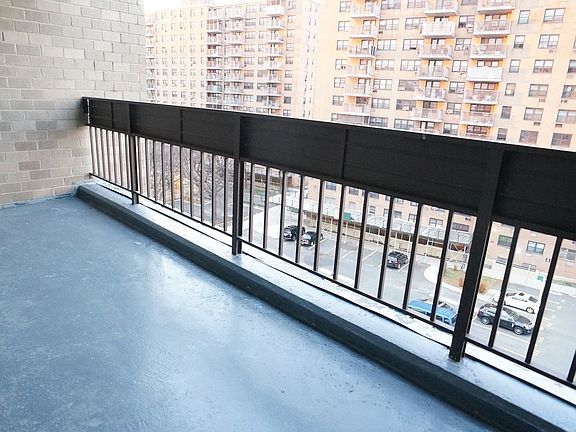 4th image of 2145 Story Ave #6