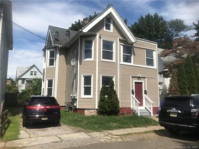 4 Yarrington Ct #1, Bridgeport, CT, 06607