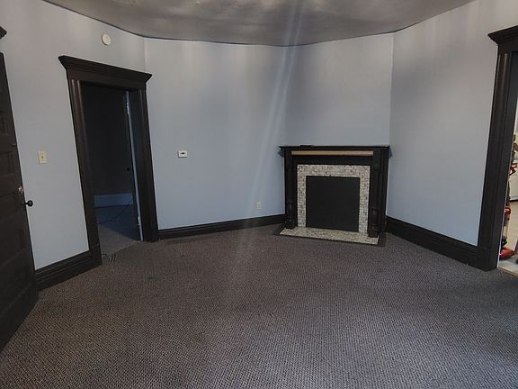 4th image of 234 W 20th St APT 1