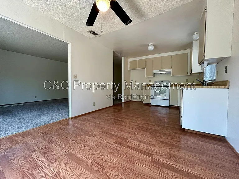 258 Yellowstone Dr — Photo 8