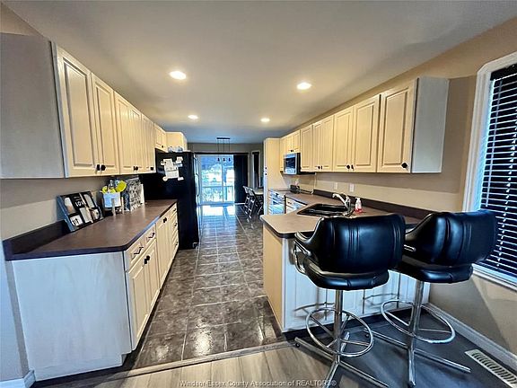 2nd image of 2333 Tranquility Ave