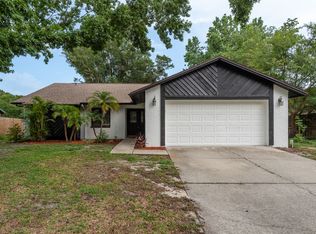 1524 Foggy Ridge Pkwy, Lutz, FL 33559