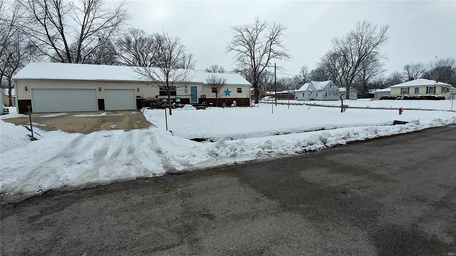 1590 Jefferson St photo 1