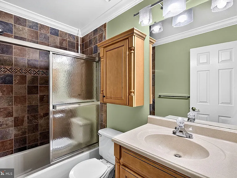 34B Chicopee Dr — Photo 22