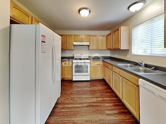 3rd image of 5913 Arbor Gate Dr