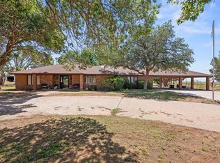 2803 Thomas Dr, Denver City, TX 79323