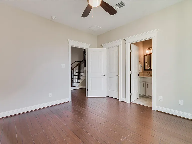 1244 W 26th St — Photo 29