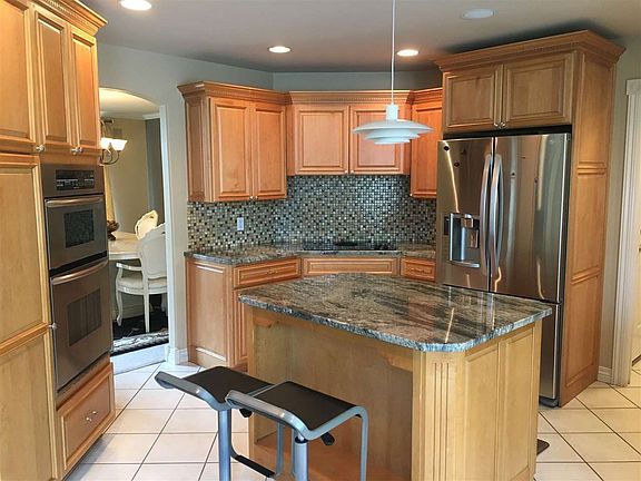 5th image of 4604 Country Club Ln