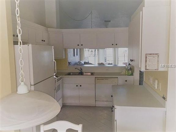 3rd image of 12144 SW Egret Cir APT 208