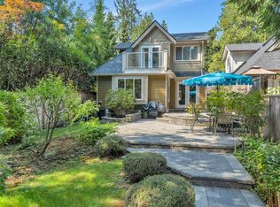 950 Seymour Blvd, North Vancouver, BC V7J2J8