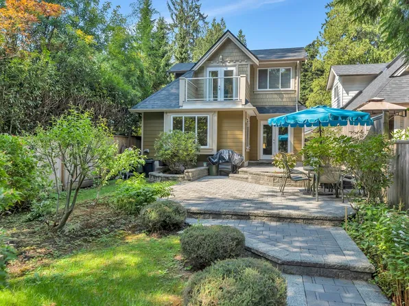 950 Seymour Blvd, North Vancouver, BC V7J 2J8