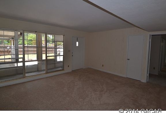5th image of 1029 NE 23rd Ave