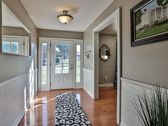 5th image of 927 Palomino Dr