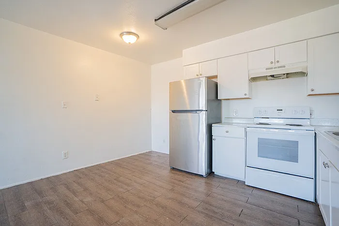 1703 W Mountain View Rd #15 — Photo 7