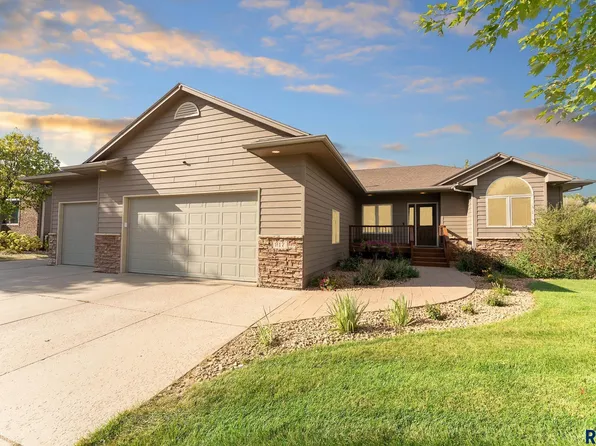 917 N Archer Dr, Sioux Falls, SD 57103