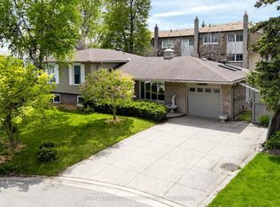 2094 Waters Edge Dr, Oakville, ON L6L1A4
