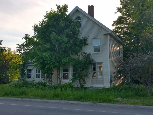 88 Church Street, Dexter, ME 04930
