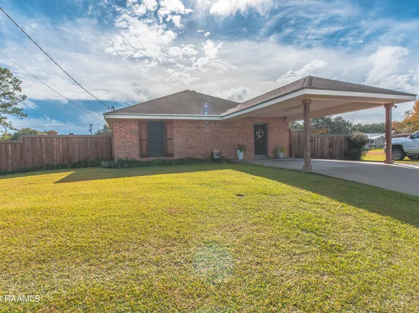 1205 Versailles Cres, New Iberia, LA 70560