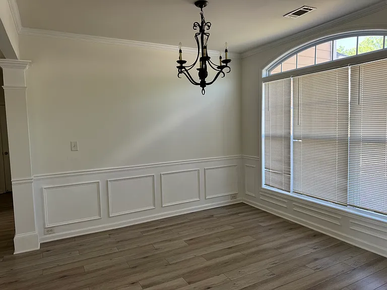 547 Bridgeton Cv — Photo 10