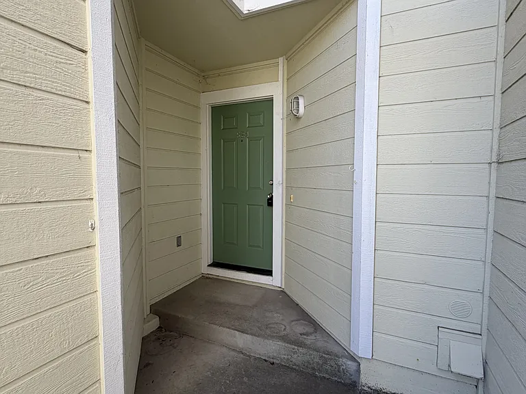 524 Court St — Photo 7