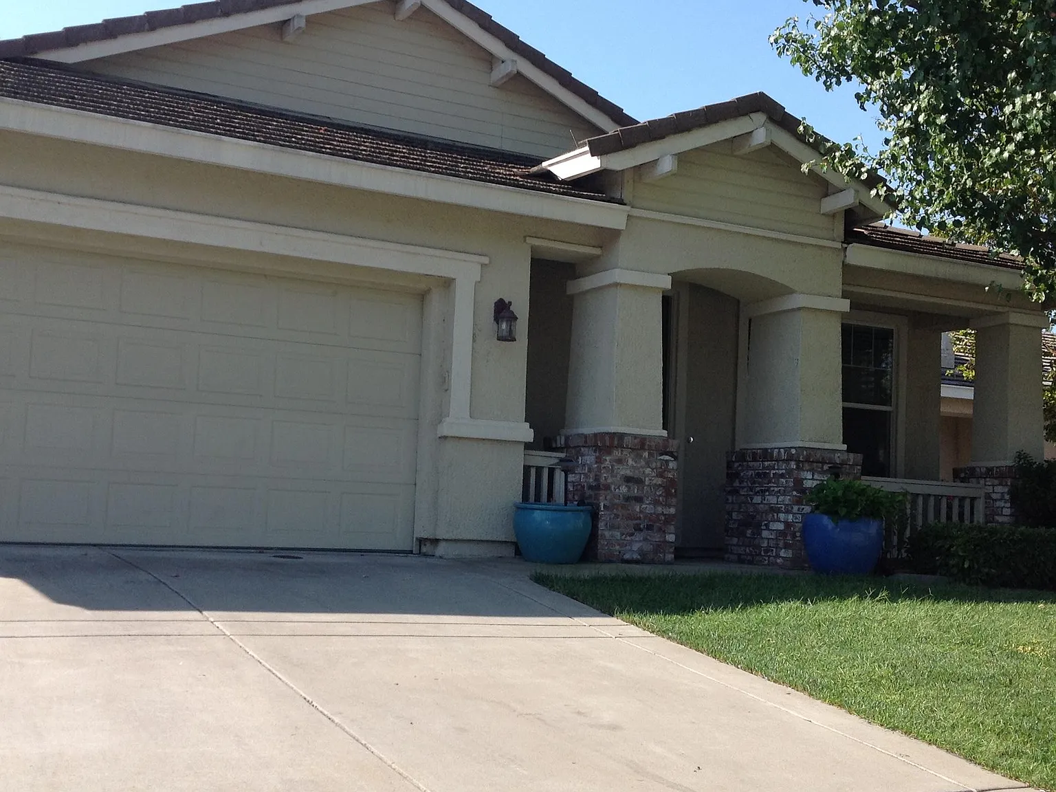 3 bed, 1557 sqft, $2,700 — Photo 2