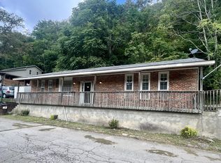 202 Camp Daniel Boone Rd, Lexington, KY 40515