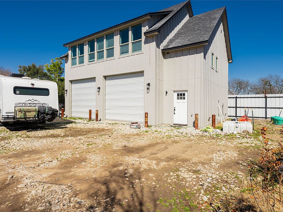 1st image of 114 Foster Ln