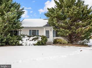 100 Heathrow Ln, Winchester, VA 22601