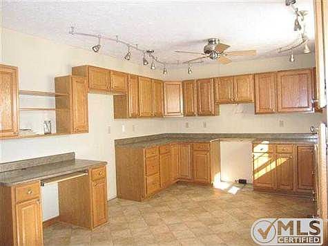 2nd image of 115 Shawn Ln