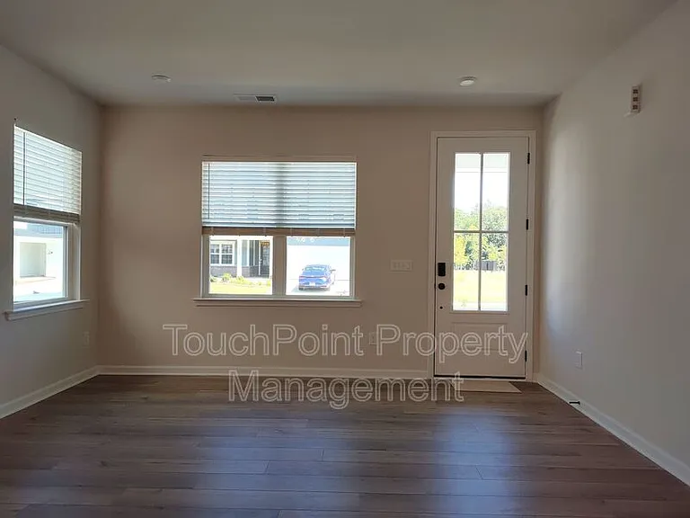 5821 Wentwood Ct — Photo 3