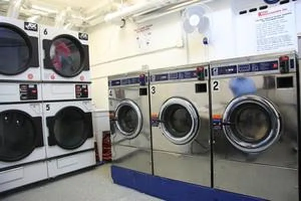 Rented by Lang Realty LLC | media 8