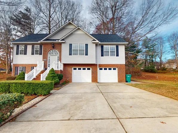1636 Harper Spring Dr, Clemmons, NC 27012