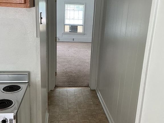 3rd image of 1512 E Gardner Ln #1