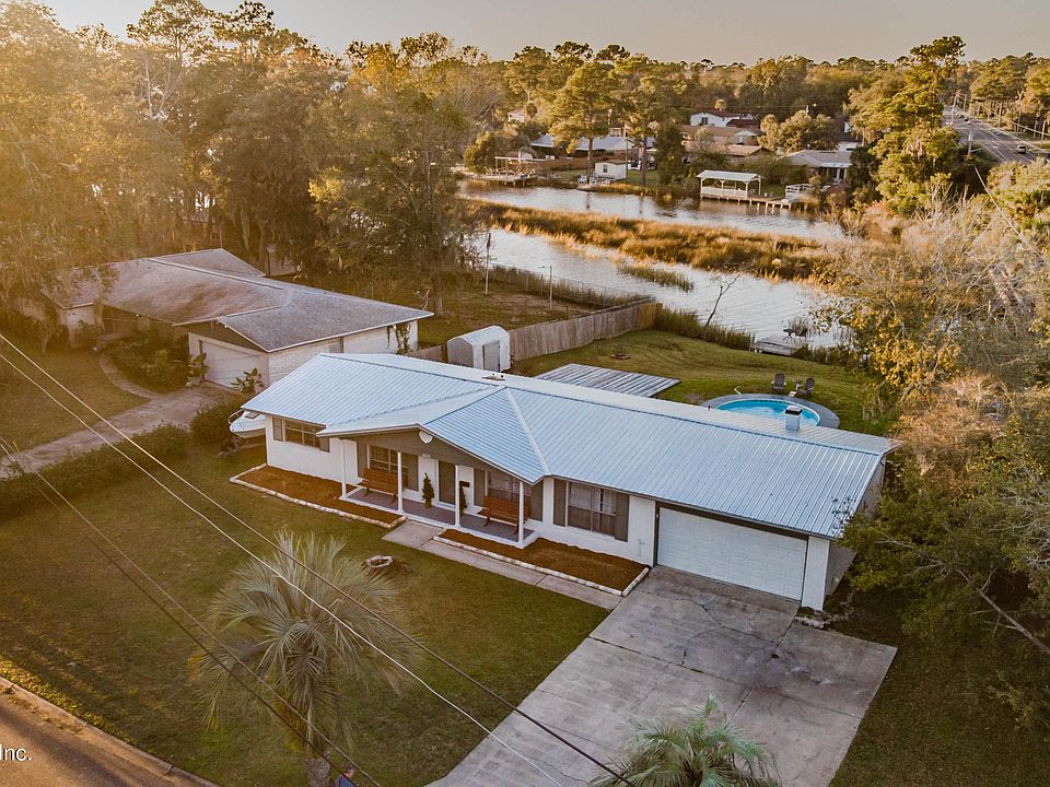 1st image of 10020 Belleshore Cir W