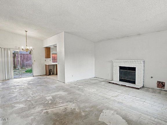 3rd image of 43832 27th St E