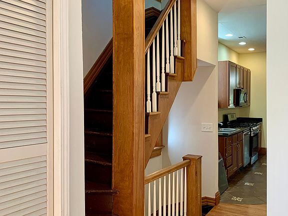 3rd image of 2835 Accomac St #2F