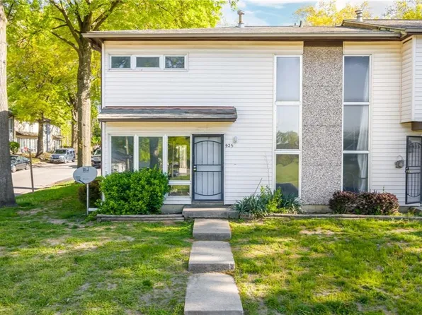 925 N 70th Ter, Kansas City, KS 66112