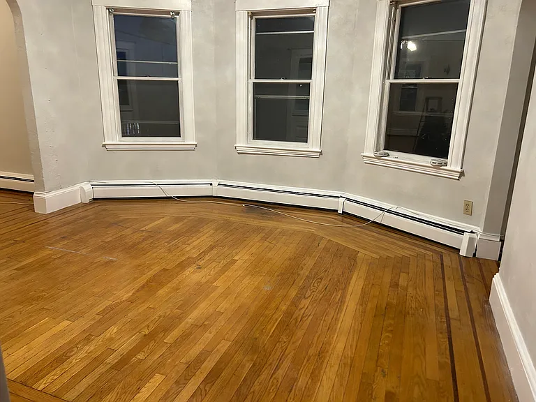 19 Pearl St #2 — Photo 4