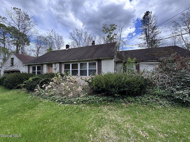 4th image of 140 Clark Road