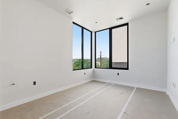 1403 Barton Hills Dr #2 — Photo 27