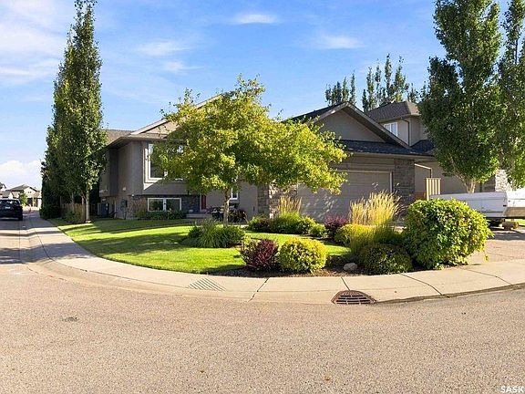 2nd image of 755 Sutter CRESCENT