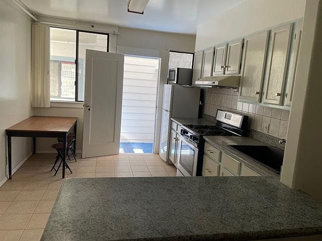1st image of 134 Miriam St